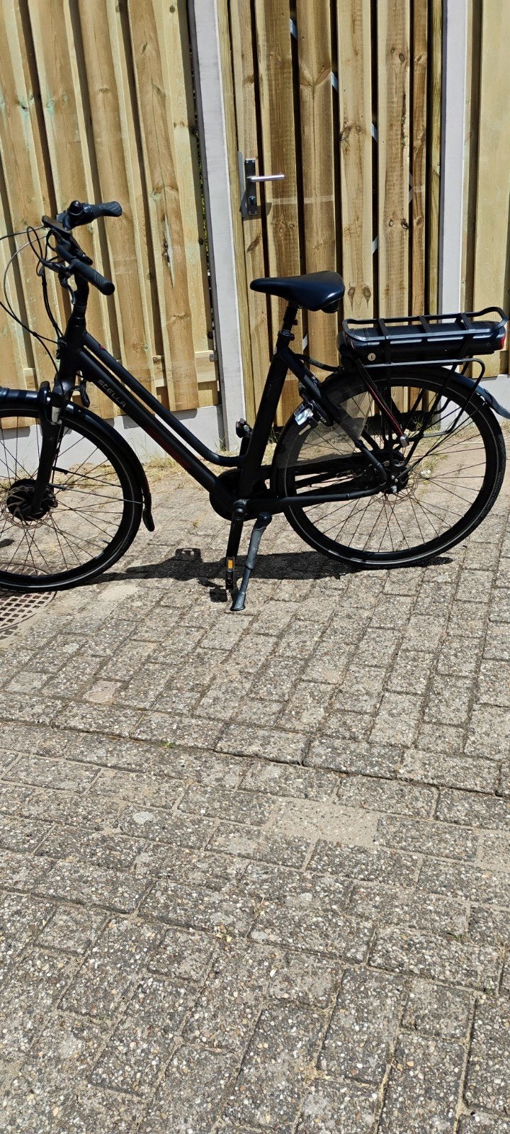Stella Vicenza e-bike i.z.g.st. bjr 2022 met kleuren scherm, Ophalen