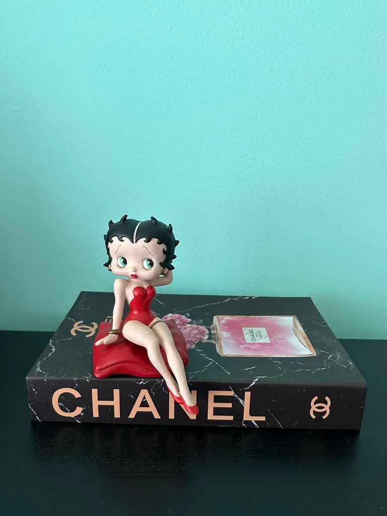 DISPLAY BOEK - Decoratieboek | Modern | Pop Art | Y2K | Luxe, Boeken, Mode, Zo goed als nieuw, Mode algemeen, Ophalen of Verzenden