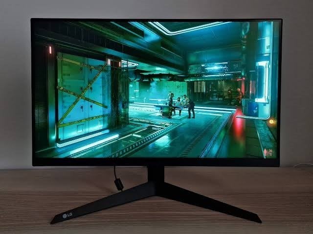 LG UltraGear 24GQ50F-B Zwart (Full HD) @ 165Hz • 1ms, Computers en Software, IPS, Full HD, Zo goed als nieuw, DisplayPort