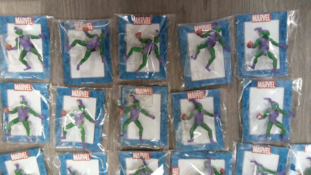 Marvel X-men spiderman green goblin mini figuren poppetjes, Verzamelen, Ophalen of Verzenden, Overige figuren, Zo goed als nieuw