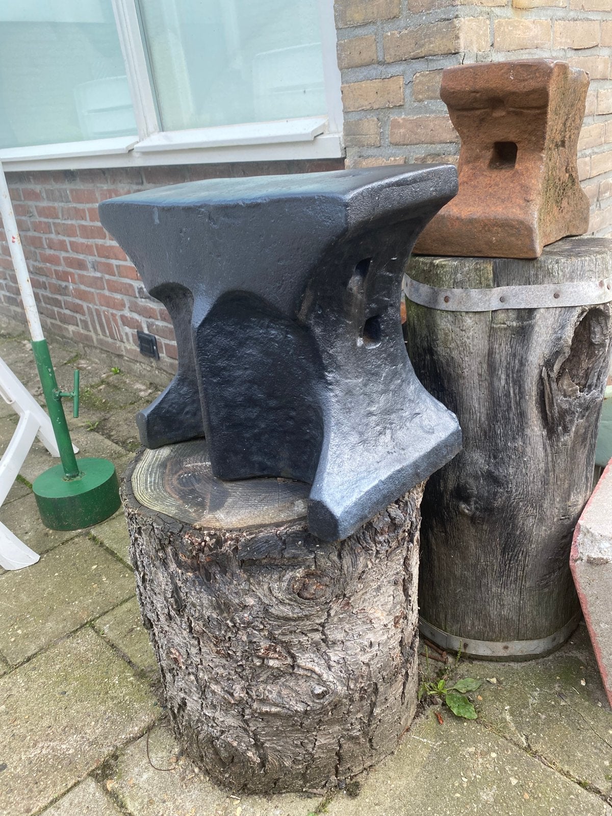Aambeeld kerkraam smeden smidse, Ophalen