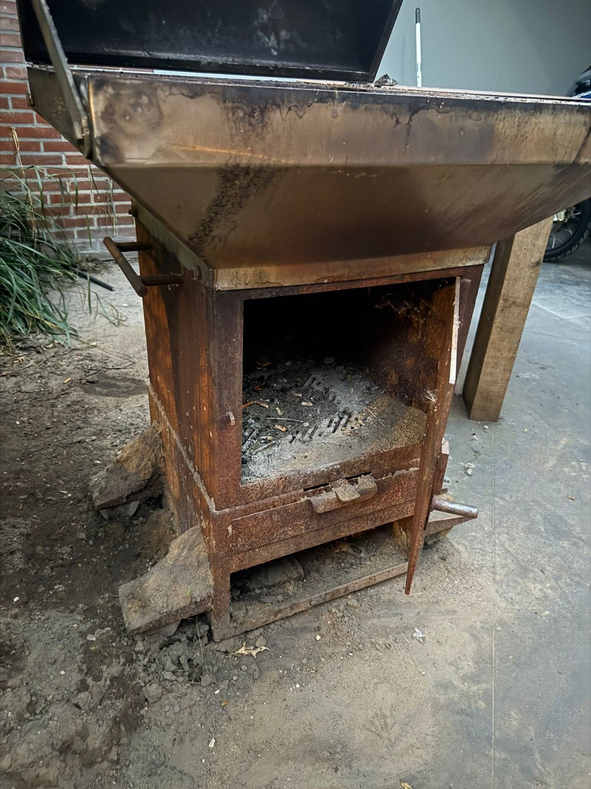 Robuuste Vuurton met Grill en Afzuigkap, Ophalen of Verzenden, Gebruikt, Vuurton