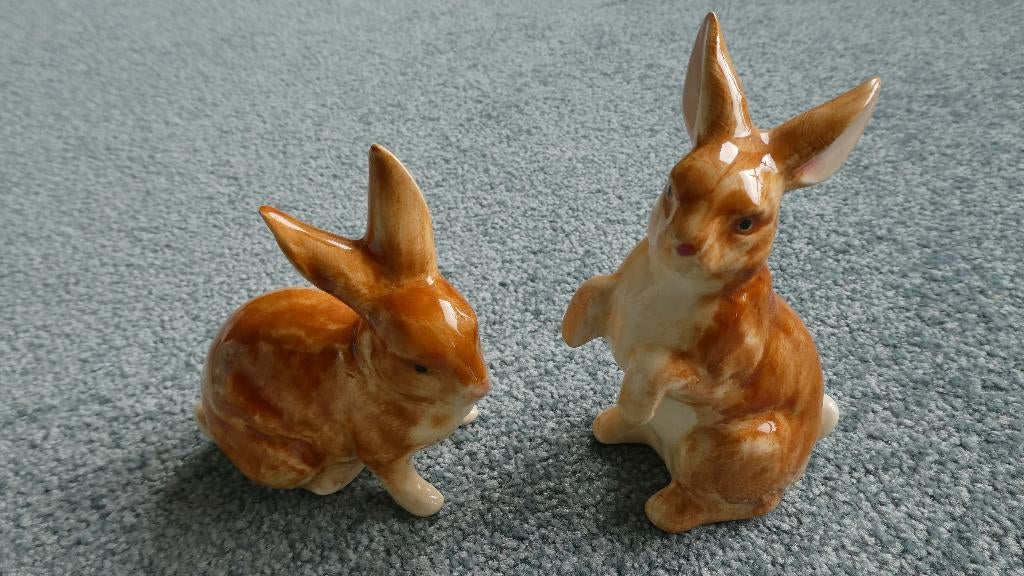 Hazen (set 2 stuks), keramiek, Verzamelen, Beelden en Beeldjes, Verzenden, Zo goed als nieuw, Dier