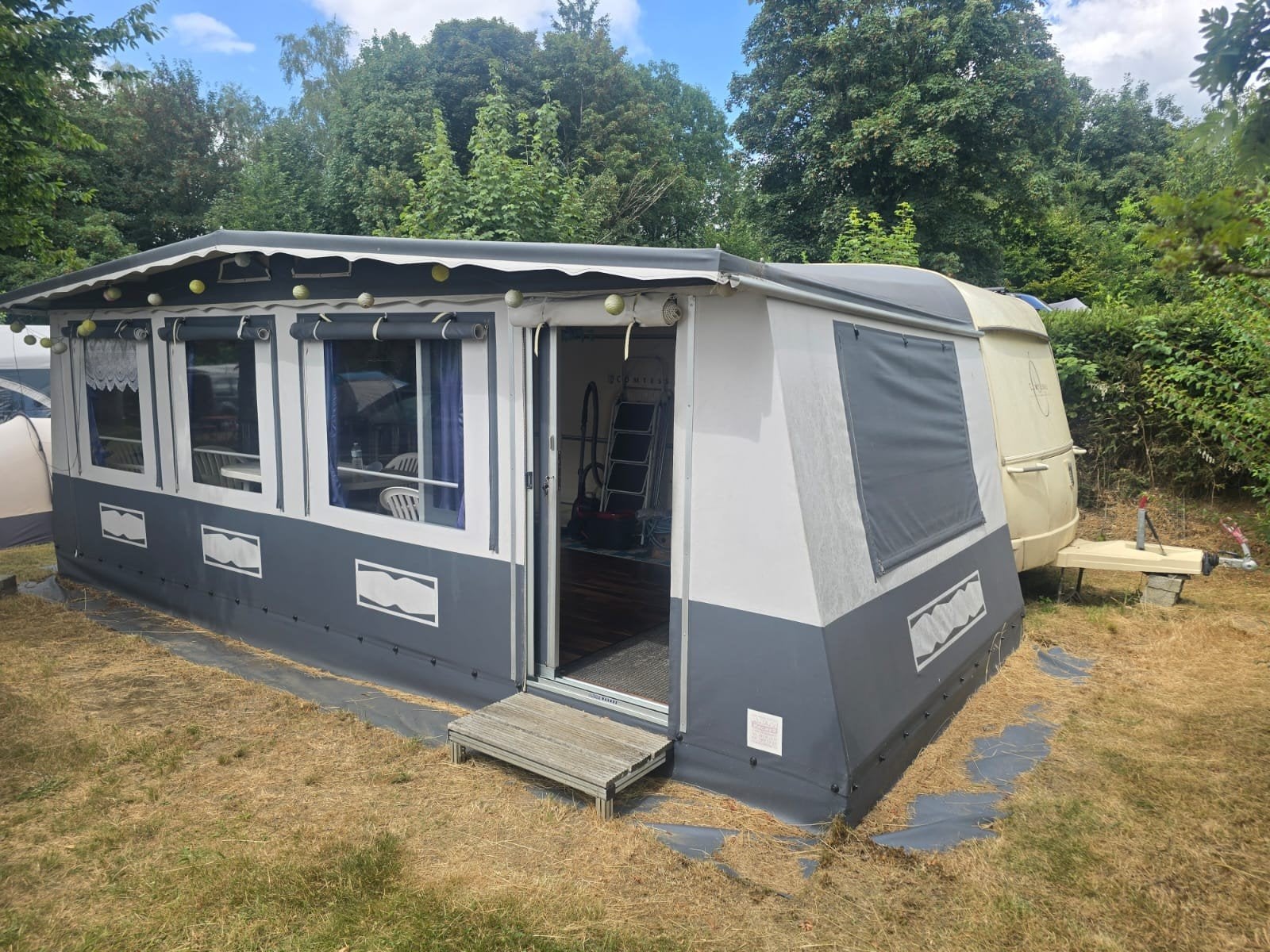 Te koop vaste voortent caravan ADM Zomer Winter, Ophalen of Verzenden, Zo goed als nieuw