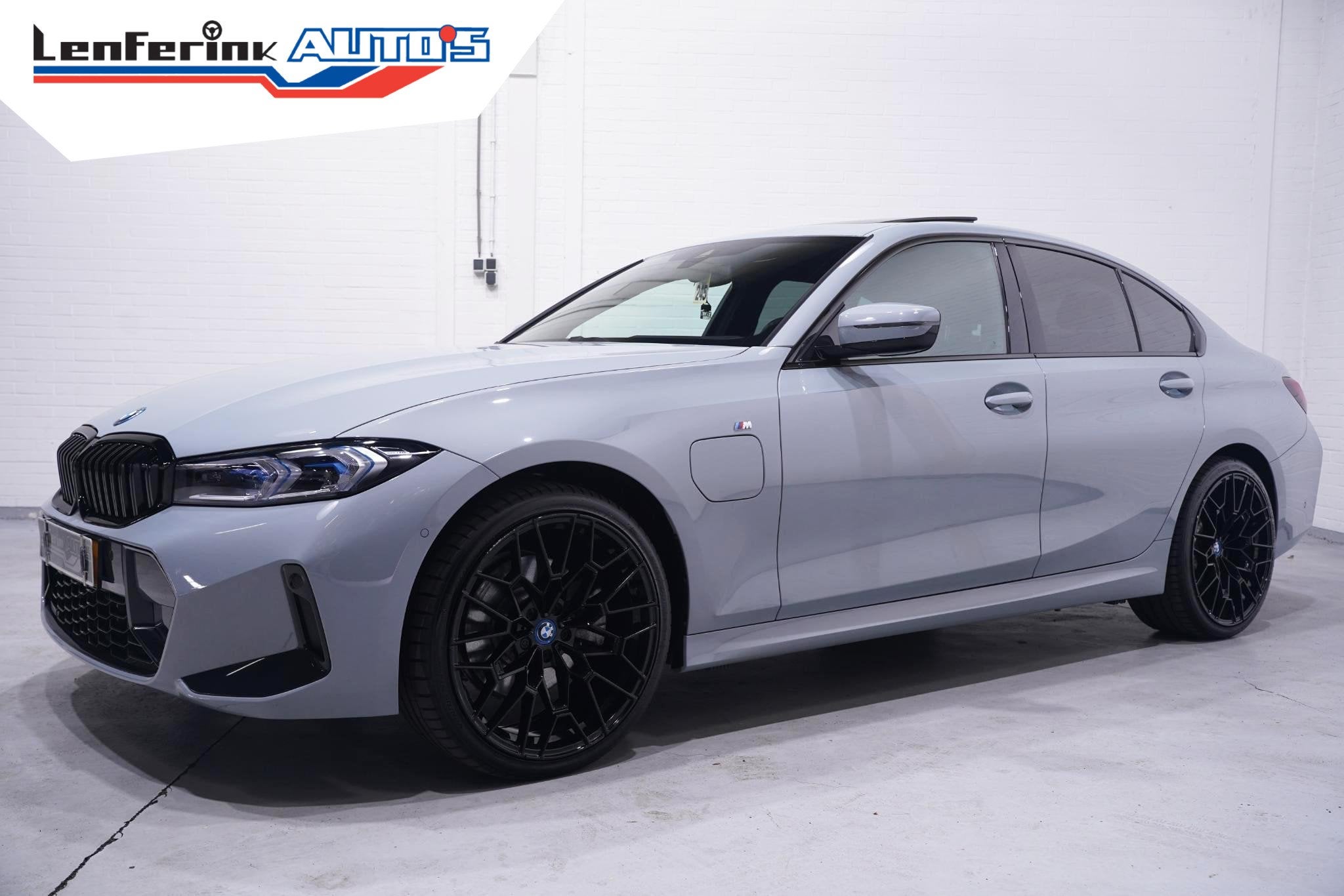 BMW 3-serie 330e M Sport Head up Schuifdak Camera Memory Sha, Auto's, 1998 cc, Achterwielaandrijving, Gebruikt, 4 cilinders