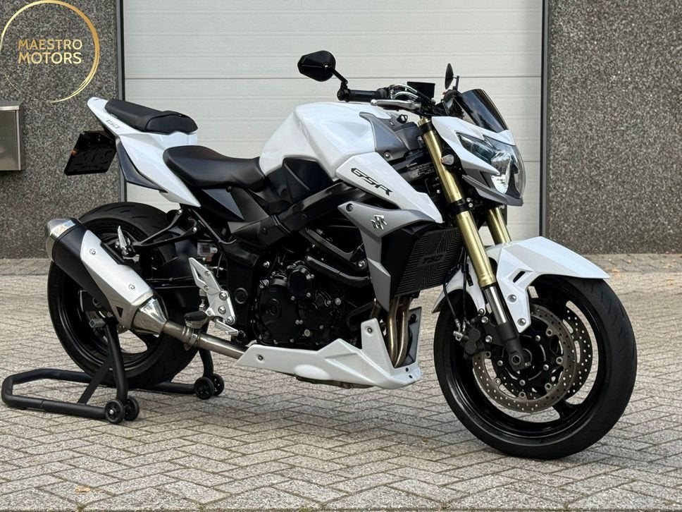 SUZUKI GSR 750 ABS Origineel NL GROTE Beurt gehad TOPPER !!