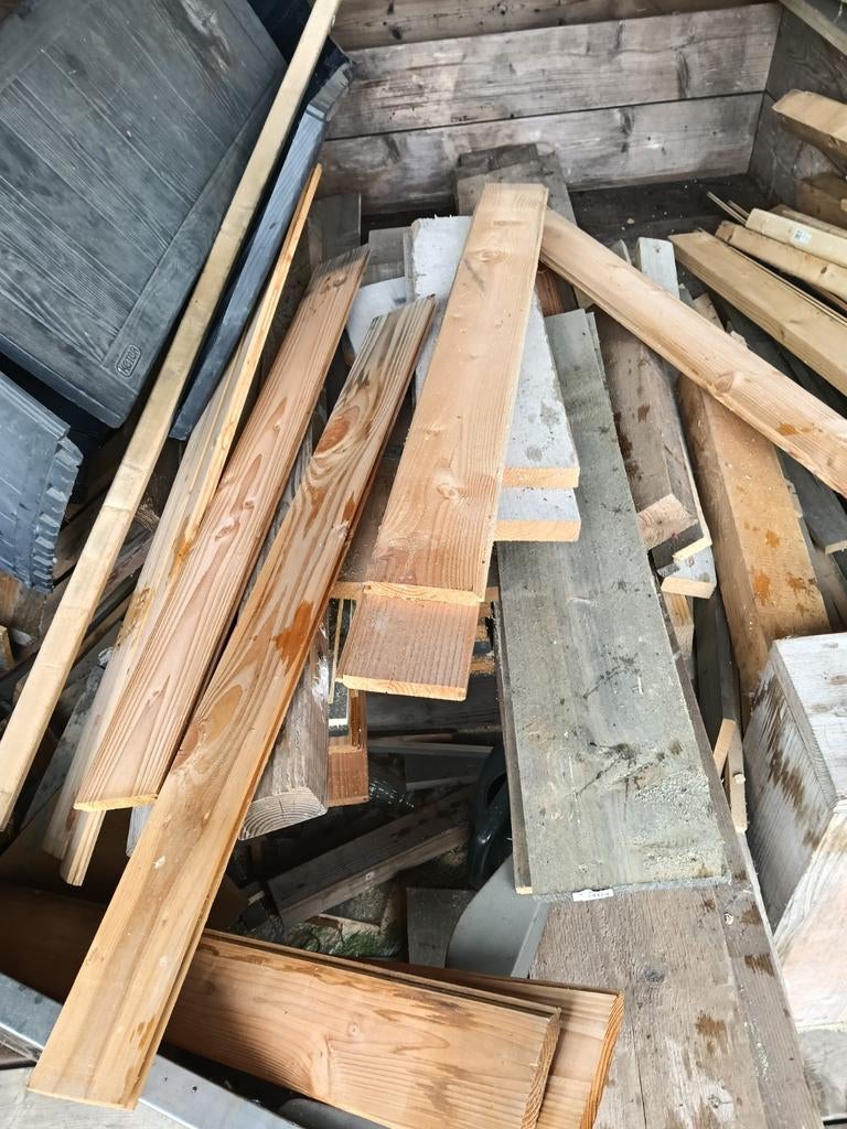 Gratis hout: palen en mooie steigerhouten planken, Ophalen, Gebruikt, Steigerhout, Balk