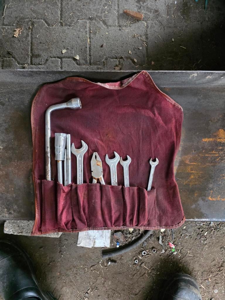 Mercedes W107 W116 W123 Gereedschap Set en Krik, Ophalen of Verzenden, Gebruikt