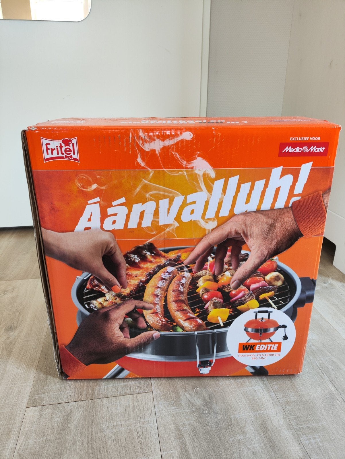 Fritel Houtskool en Elektrische BBQ 2-in-1 WK Editie, Ophalen of Verzenden, Nieuw, Fritel