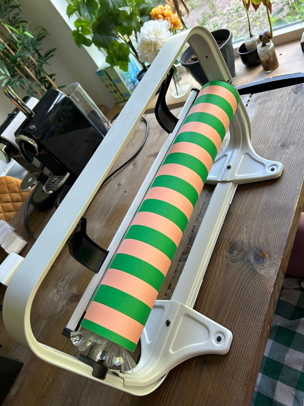 Papierrolhouder Tafelmodel 50cm, Ophalen of Verzenden, Zo goed als nieuw