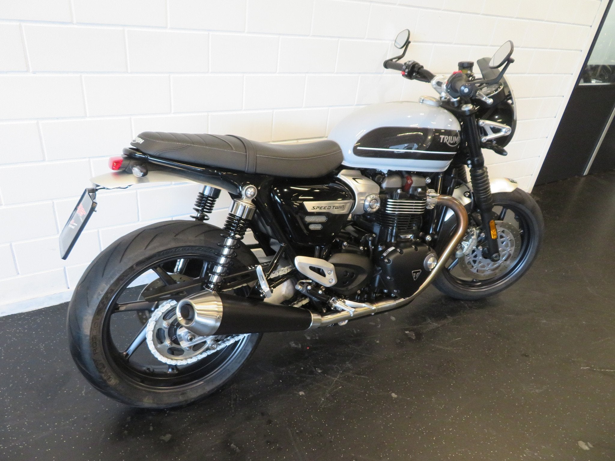 Triumph SPEED TWIN 1200 ABS NIEUWSTAAT! (bj 2020), Motoren, Motoren | Triumph, Bedrijf, 1200 cc, Naked bike