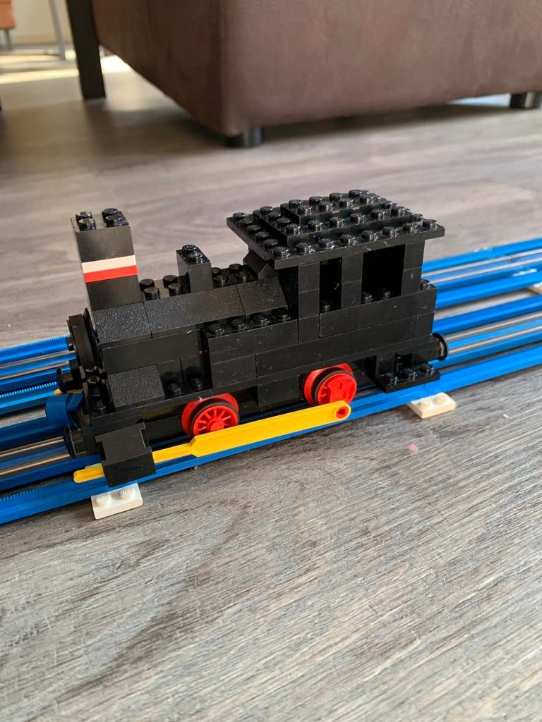 Lego trein 133 in een mooie staat en fijne 12volt motor !, Ophalen of Verzenden, Zo goed als nieuw