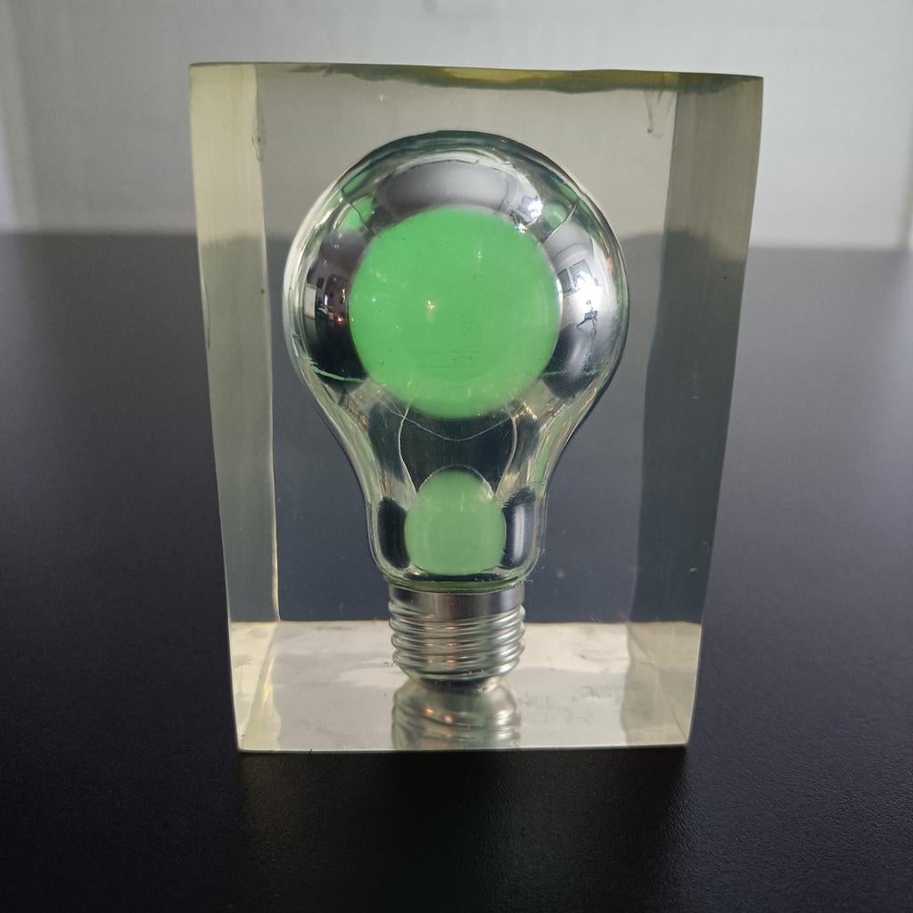 Lucite lightbulb glow in the dark Pierre Giraudon., Ophalen of Verzenden