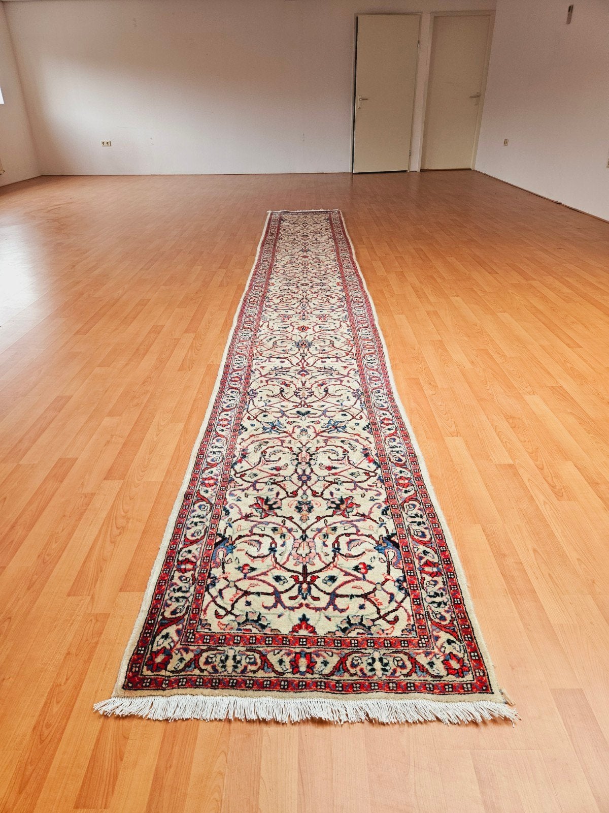 Perzisch Handgeknoopte Loper. Intensief gereinigd! 80x564, 200 cm of meer, Zo goed als nieuw, Rechthoekig, Bruin