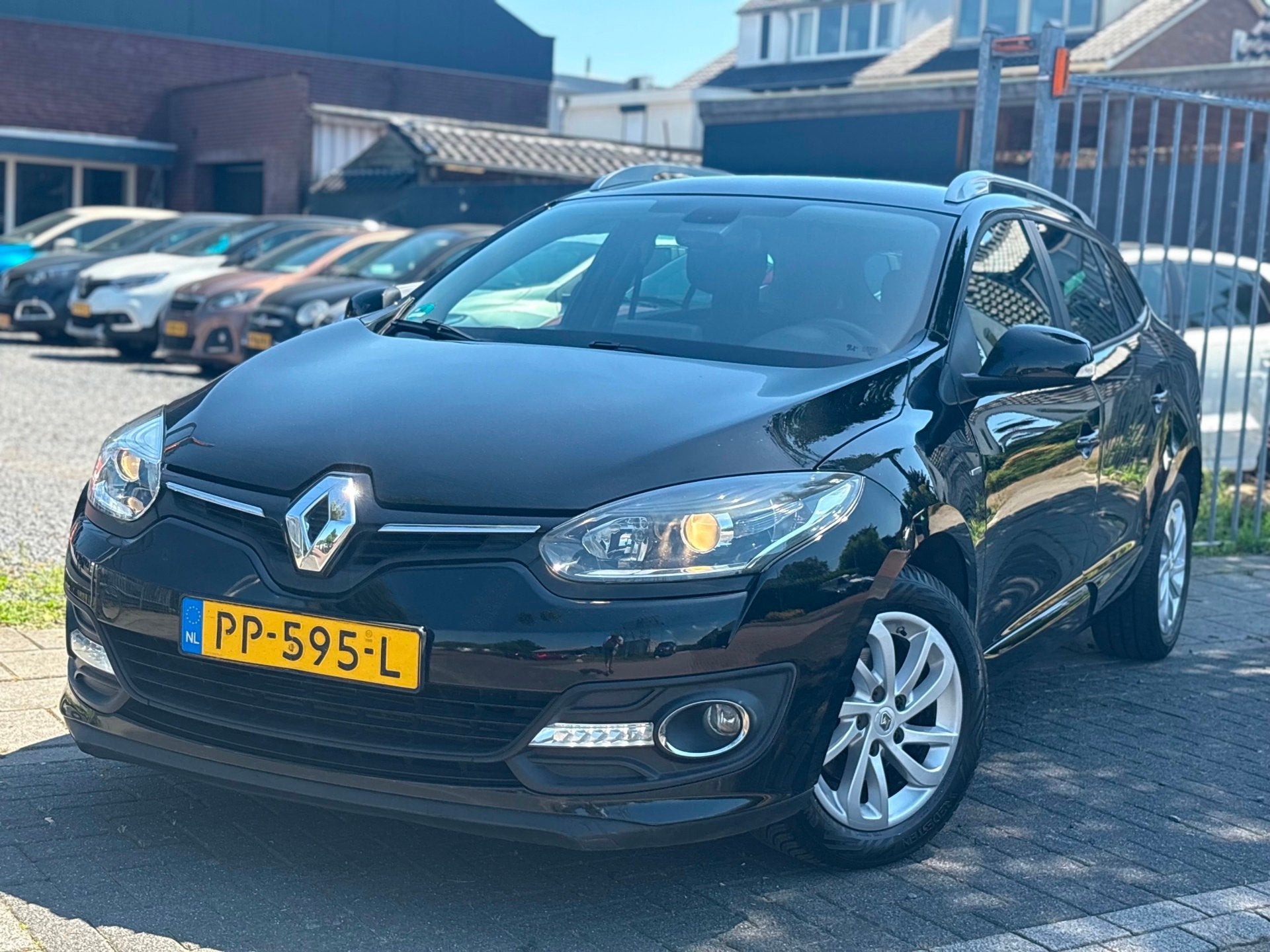Renault Mégane Estate 1.2 TCe Limited | LED | Trekhaak | Na, Auto's, Renault, Voorwielaandrijving, Euro 5, Stof, Gebruikt