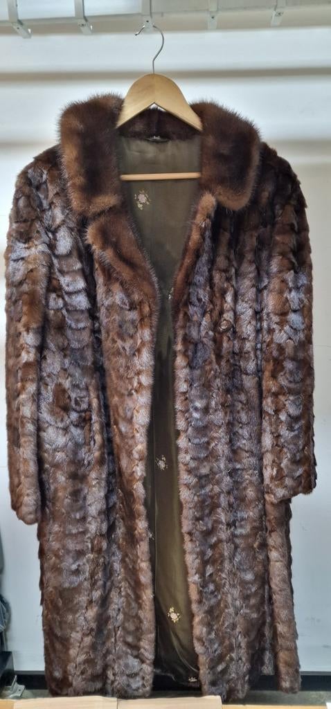 Prachtige nertsen bontjas van Pelterijen Donkerwolke, Kleding | Dames, Jassen | Winter, Ophalen of Verzenden, Zo goed als nieuw