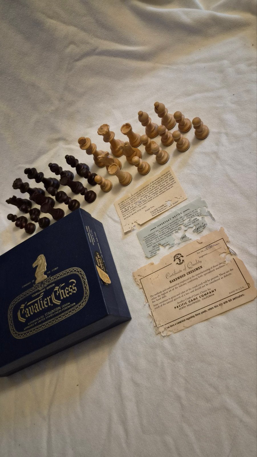 Vintage Cavalier schaakset, Een of twee spelers, Ophalen, Gebruikt, Pacific Game Company