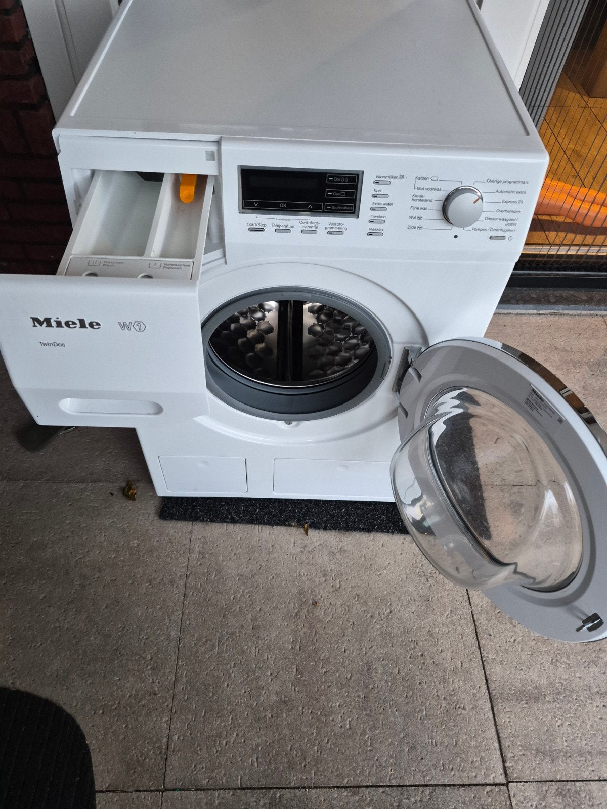 Foto 7 van Miele Wasmachine en Condensdroger