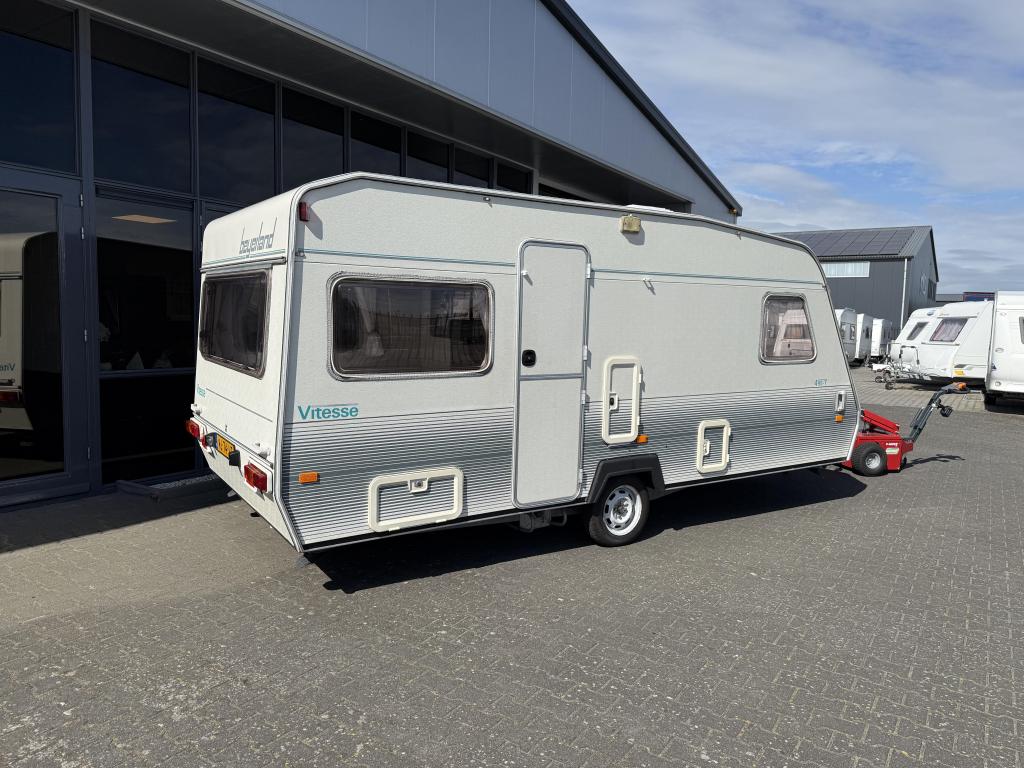 Beyerland Vitesse 495 4 pers. Tent + Luifel WC 850KG #koopje, Standaardzit, Bedrijf, 750 - 1000 kg, 4 tot 5 meter
