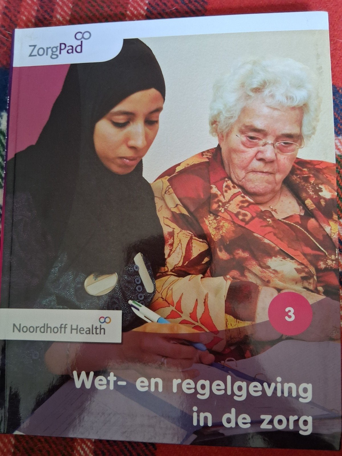 ZorgPad Wet- en regelgeving in de zorg (VIG) - Nieuwstaat, Boeken, Ophalen of Verzenden, Zo goed als nieuw, Overige niveaus, Huishoudkunde of Verzorging
