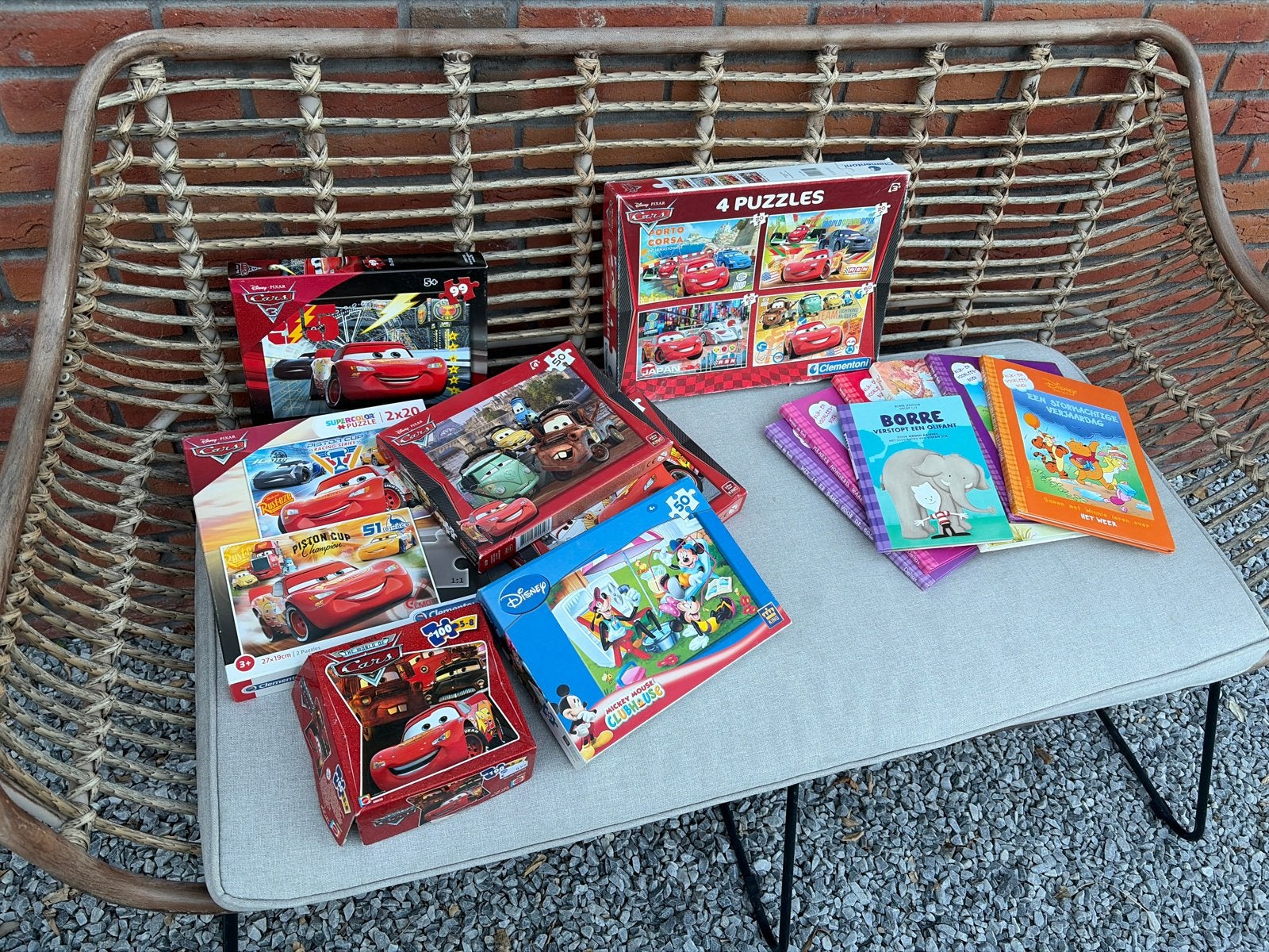 7x Cars/Disney puzzels, 6x Winnie de Poeh, 1x Borre boek, Kinderen en Baby's, Speelgoed | Kinderpuzzels, Ophalen, Meer dan 50 stukjes