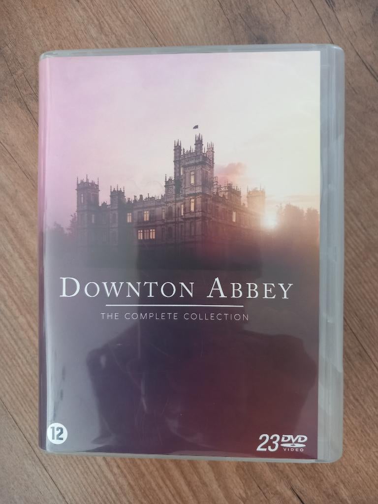 Downton Abbey The complete collection 23 dvd's, Cd's en Dvd's, Vanaf 9 jaar, Verzenden, Zo goed als nieuw, Drama