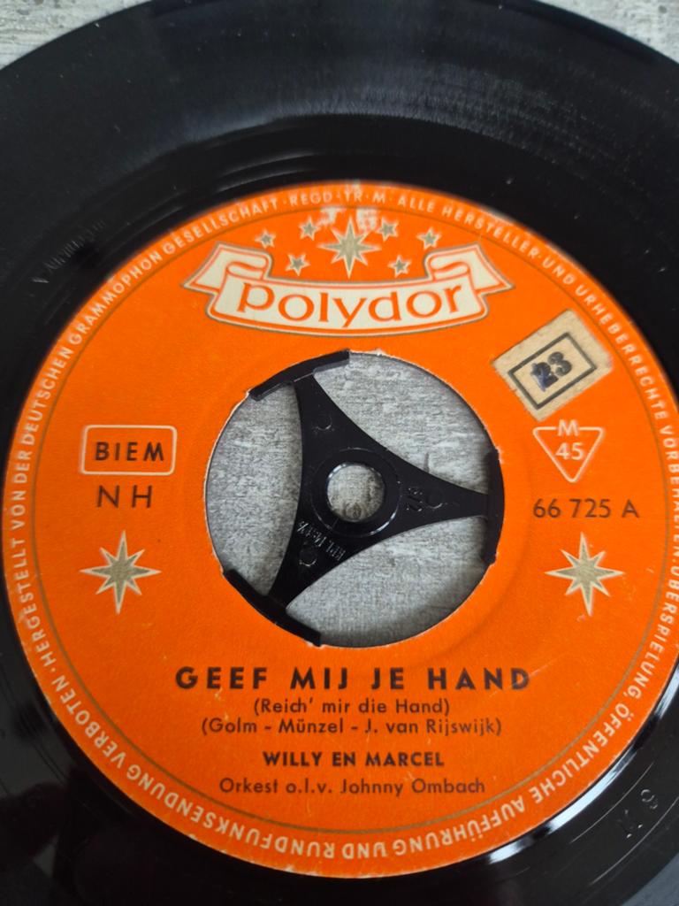 Zeldzame oude piraten single van Willy en Marcel geef mij je, Gebruikt, 7 inch, Single, Ophalen of Verzenden