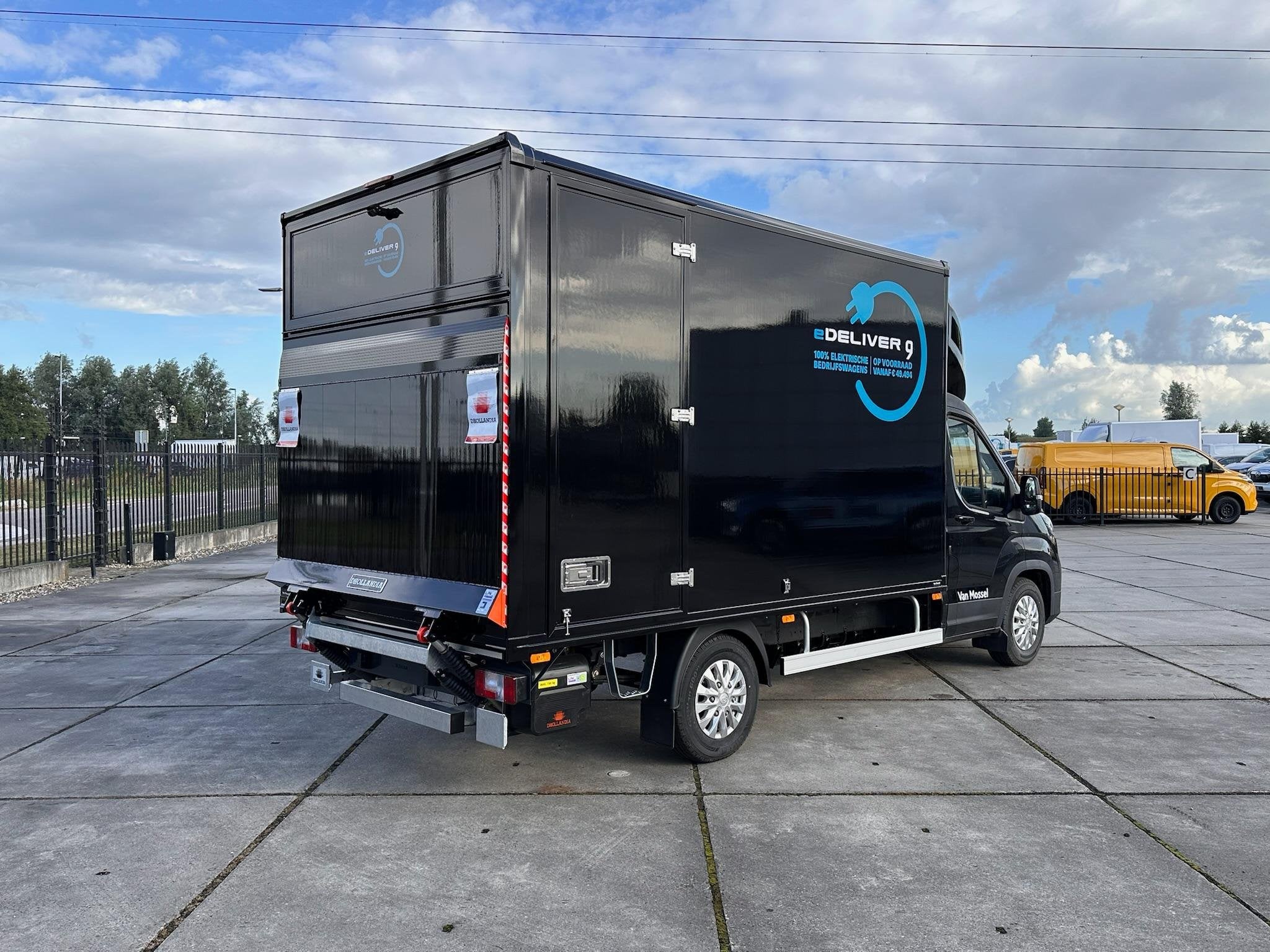 Maxus eDeliver 9 L3 Citybox 65kWh | 11kw AC | 3.500kg | 750k, Auto's, Stof, Zwart, Maxus, Zwart