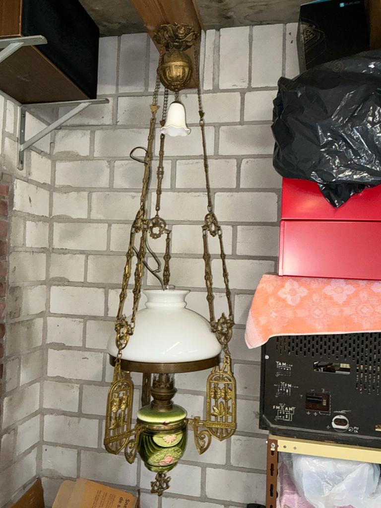Antieke olielamp / hanglamp - Messing en opaline glas, Ophalen