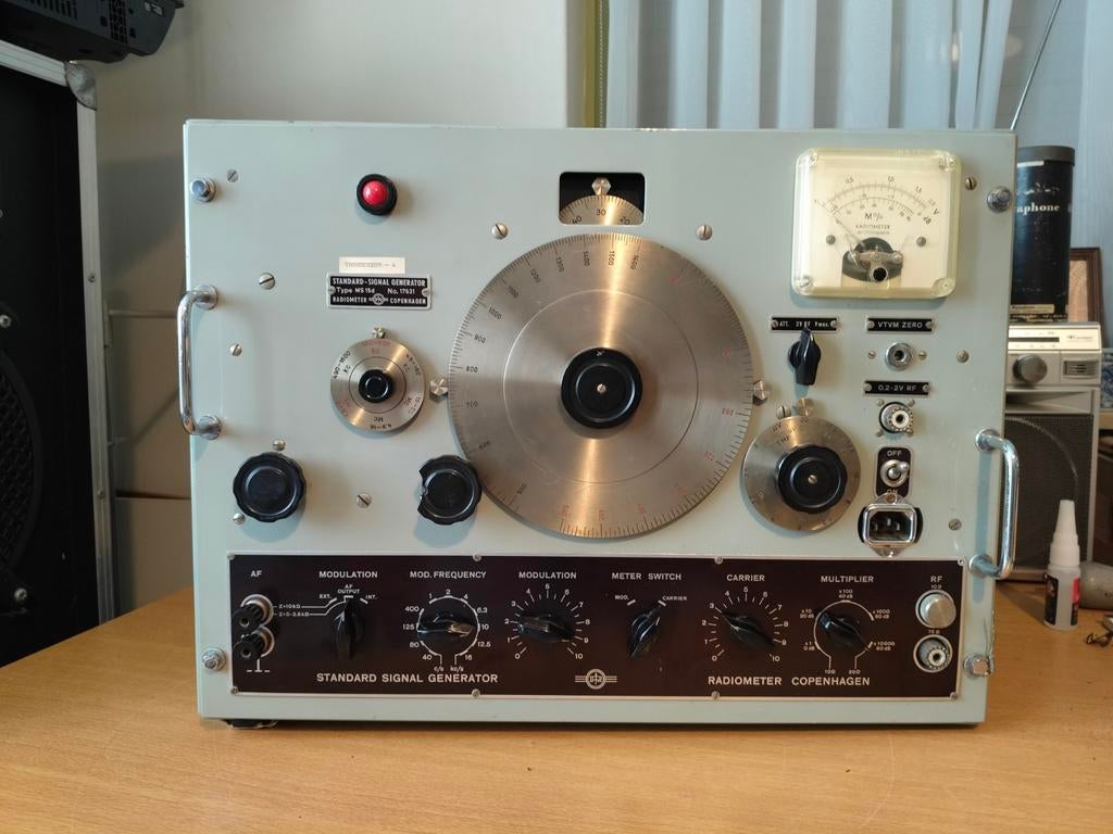 Radiometer Copenhagen MS 15d Standaard Signaalgenerator, Ophalen