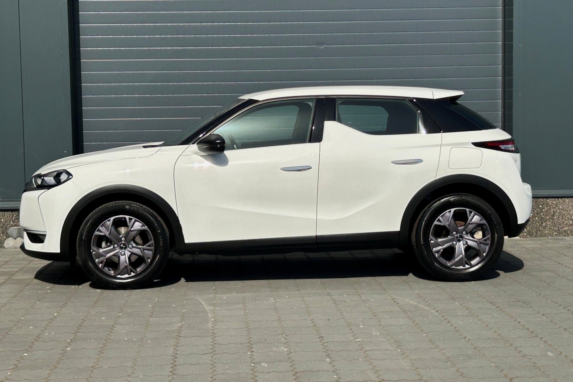 DS DS 3 Crossback 1.2 PureTech Chic NAVI CLIMA CRUISE PDC, Auto's, Voorwielaandrijving, Dealer onderhouden, 1199 cc, Met garantie (alle)