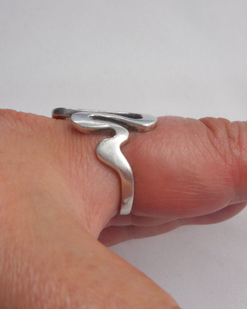 Zilveren modernist ring maat 17.25 nr.995, Verzenden, Zo goed als nieuw, 17 tot 18, Dame