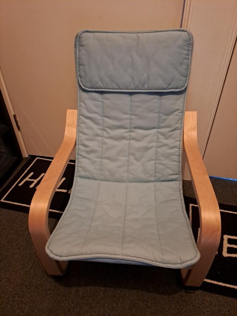 IKEA Poäng fauteuil met lichtblauw kussen, Huis en Inrichting, Stoelen, Ophalen, Gebruikt, Blauw, Modern Scandinavisch