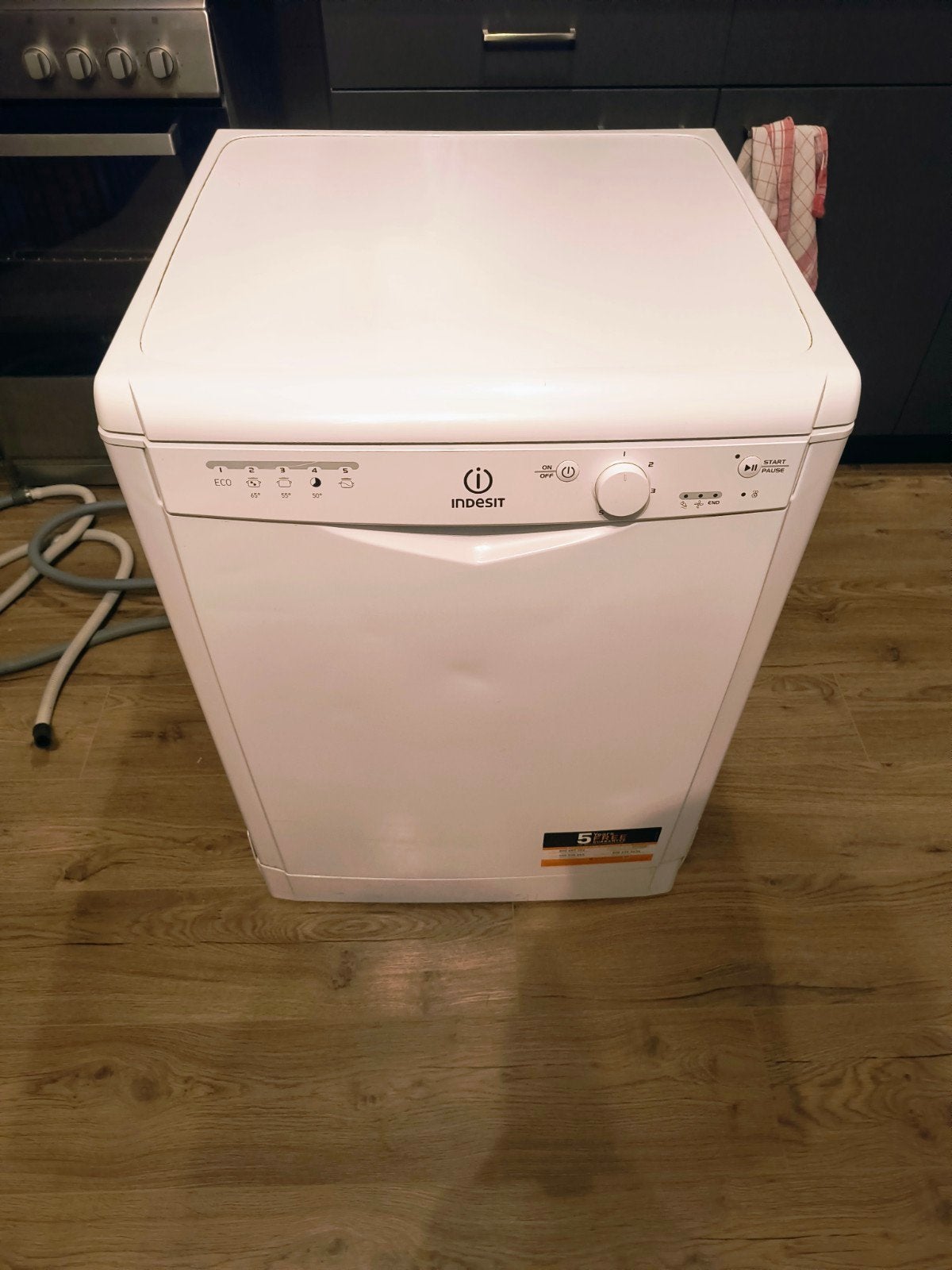 Vaatwasmachine Indesit DFG 15B1, Witgoed en Apparatuur, Vaatwasmachines, Ophalen, Gebruikt, Energieklasse A of zuiniger, 85 tot 90 cm