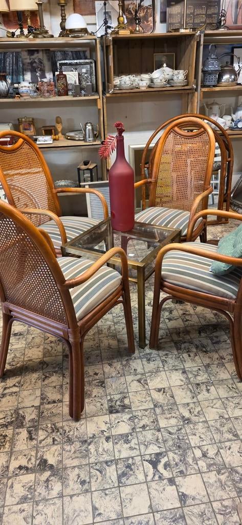 Set van 4 rotan stoelen met gestreepte kussens, Ophalen