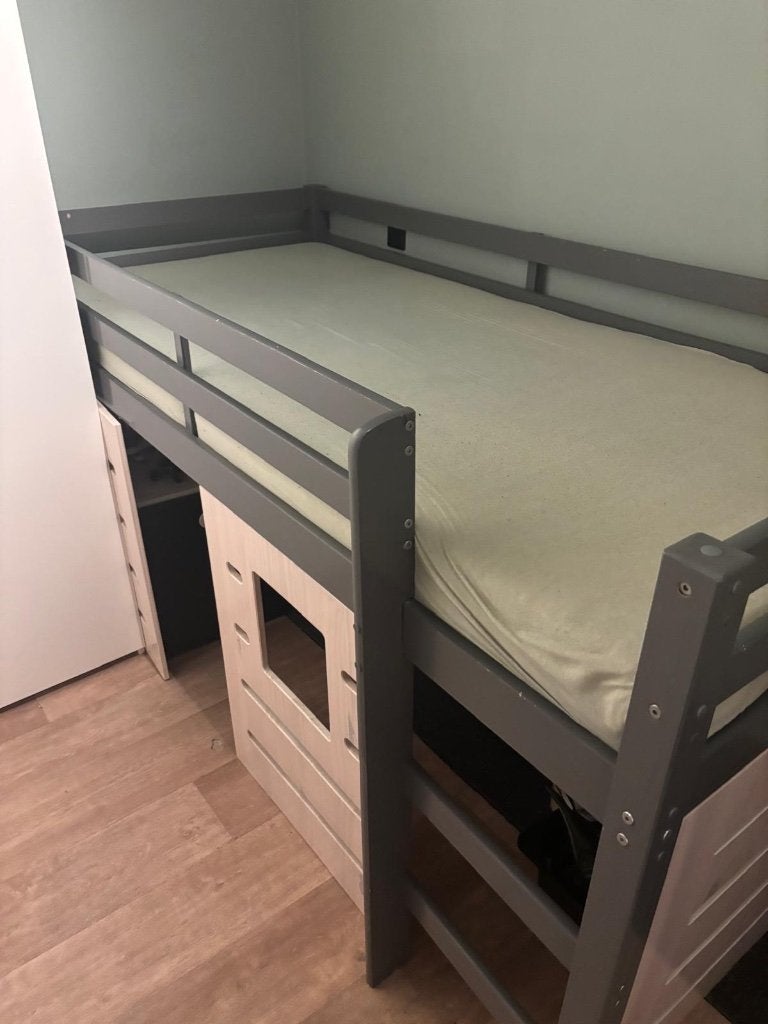 Half hoogslaper, Kinderen en Baby's, Kinderkamer | Stapelbedden en Hoogslapers, Ophalen, Gebruikt, Hoogslaper