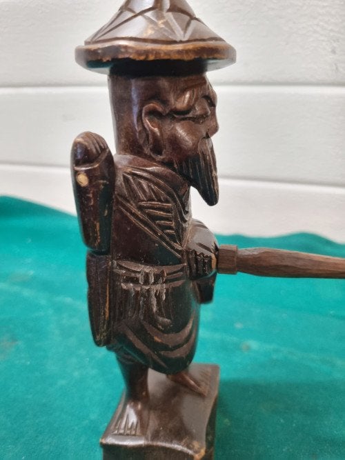 beeld visser van hout met lange hengel, Ophalen of Verzenden