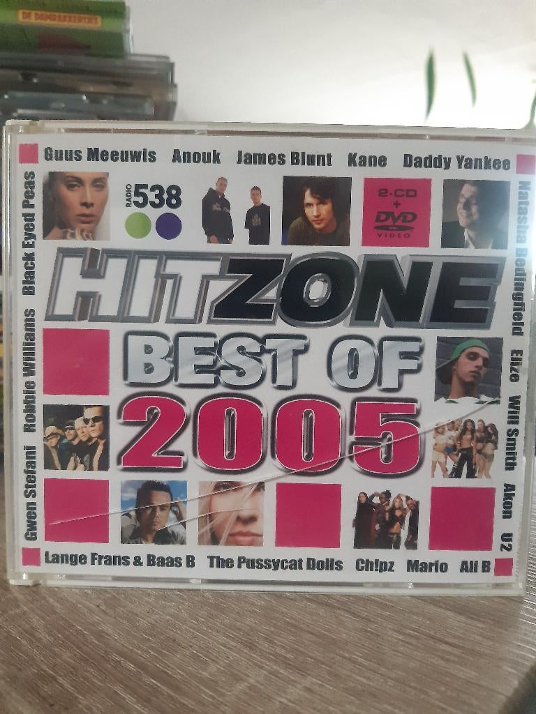 Hitzone best of 2005 2 cd's + dvd (Z218-11), Ophalen of Verzenden, Zo goed als nieuw, Pop