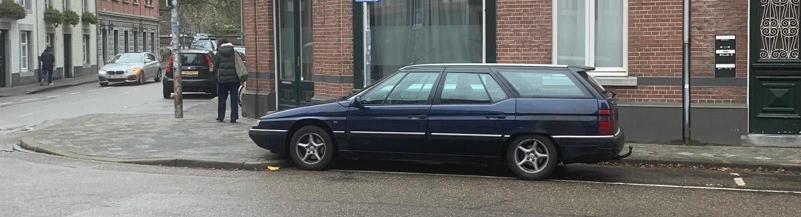 Citroën XM 2.0 I 16V Break 1997 Blauw, Auto's, Voorwielaandrijving, 1998 cc, 1496 kg, Zwart