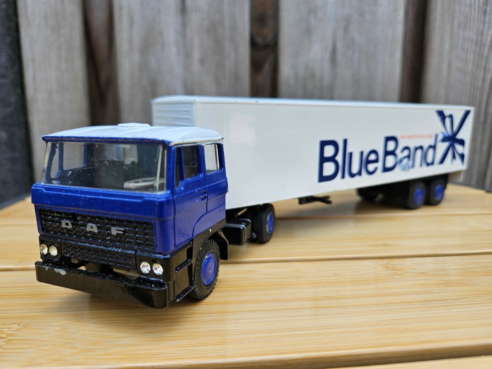 Lion car DAF 2800 BlueBand vrachtauto met trailer 1:50, Ophalen of Verzenden, Zo goed als nieuw, Bus of Vrachtwagen, Lion Toys