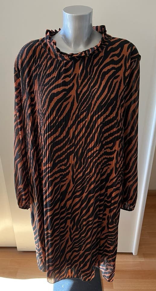 Paprika jurk met zebra print maat 5= 52, Ophalen of Verzenden, Zo goed als nieuw, Meerkleurig, Jurk