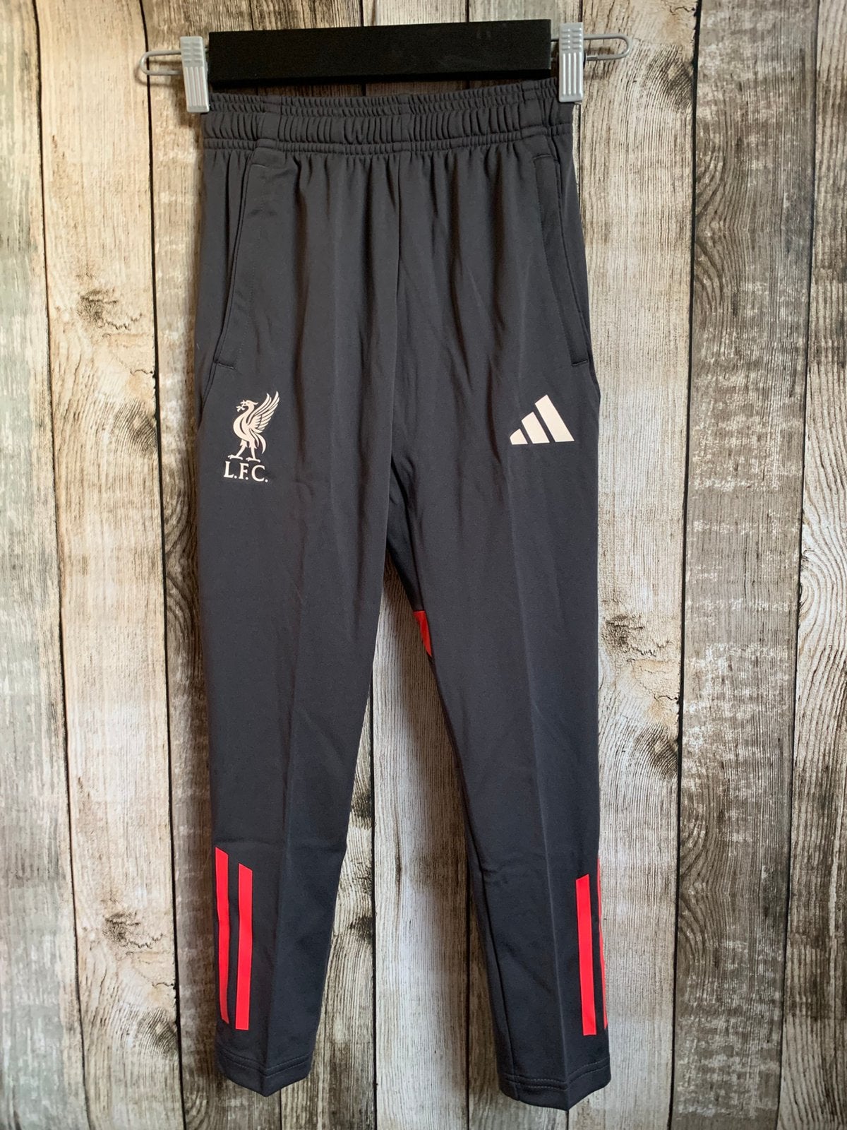 Adidas Liverpool sportbroek Nieuw (Maat 128), Verzenden, Nieuw, Jongen of Meisje, Broek