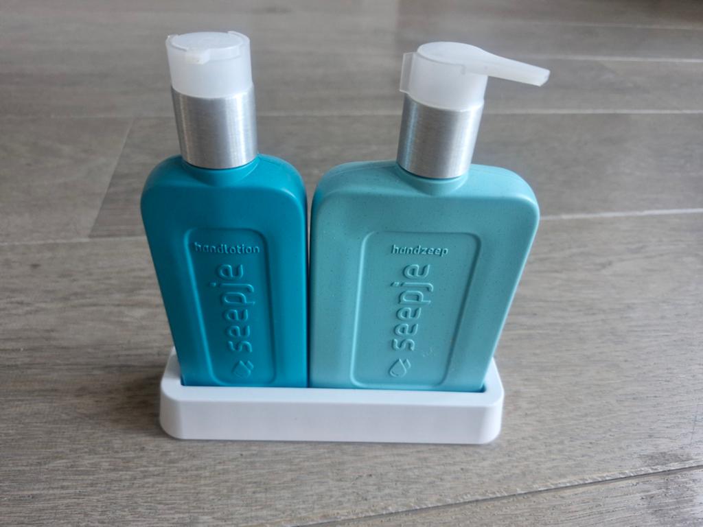 Seepje houder met handzeep en handlotion, Huis en Inrichting, Kunststof, Ophalen of Verzenden, Zo goed als nieuw, Overige merken
