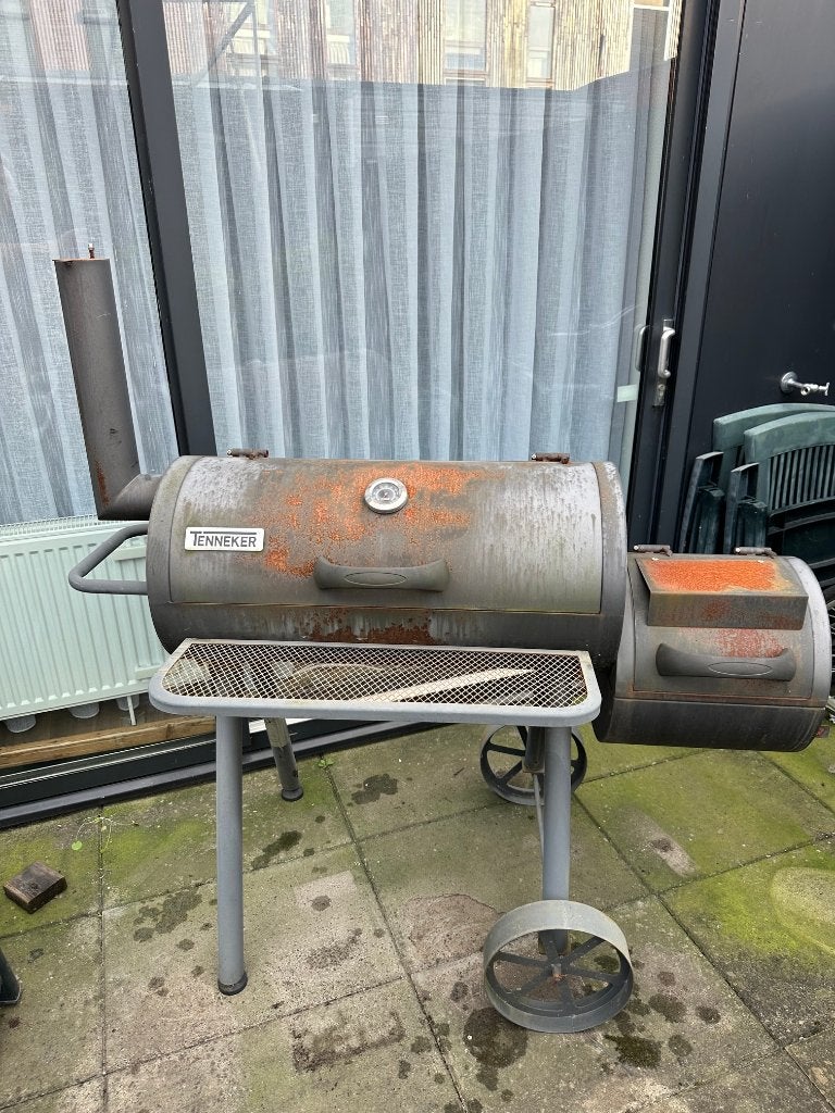 TENNEKER TC Smoker BBQ – Slechts enkele keren gebruikt, Ophalen, Zo goed als nieuw, Tenneker, Met accessoires