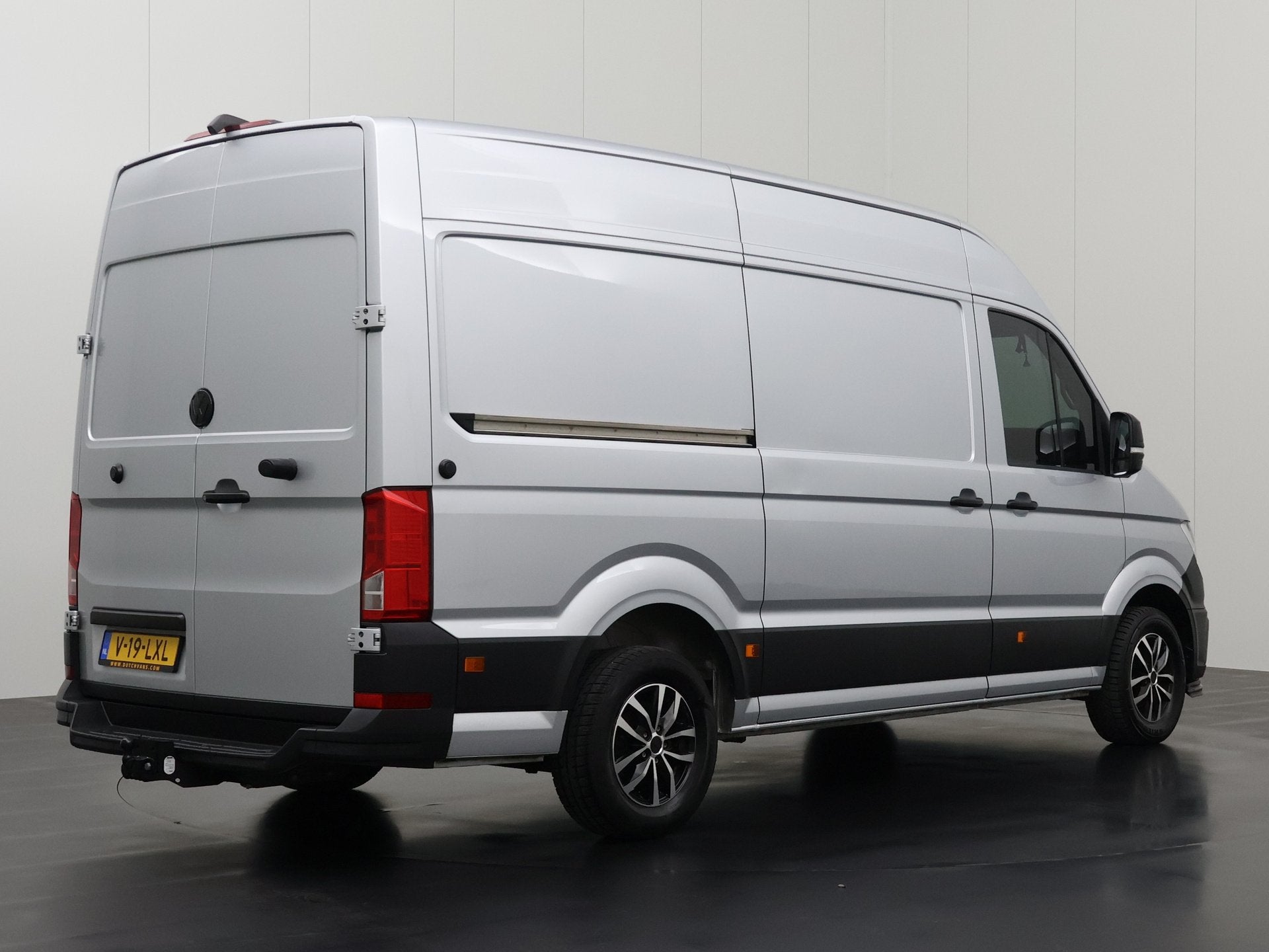 Volkswagen Crafter 2.0TDI 177PK Automaat L3H3 | Exclusive |, Gebruikt, 4 cilinders, Volkswagen, 3000 kg