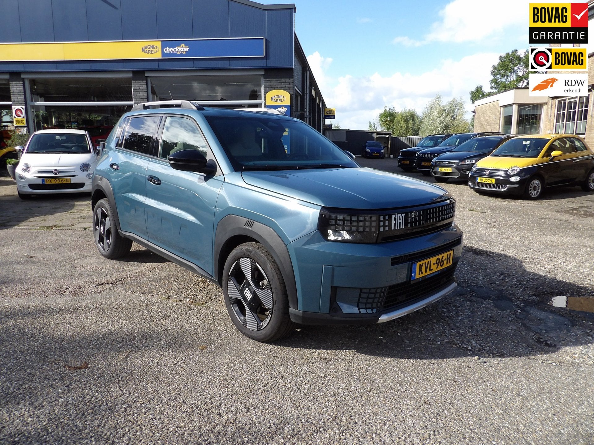 Fiat Grande Panda 1.2 Hybrid La Prima, 12 maanden, Blauw, Bedrijf, 3 cilinders
