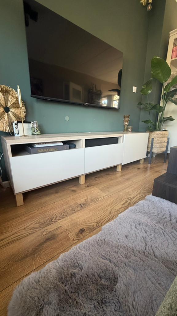 Besta tvmeubel, Ophalen, Zo goed als nieuw, 25 tot 50 cm, Minder dan 100 cm