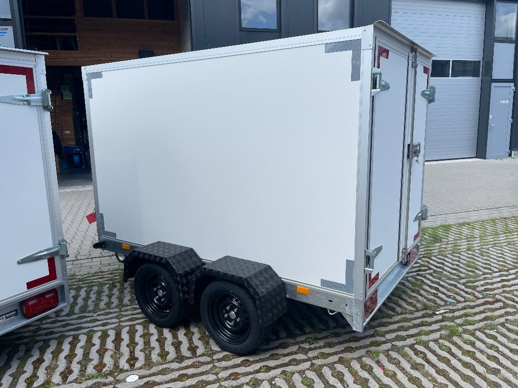Nieuwe gesloten aanhanger 2700kg | 258x150x150 | Tandemasser, Nieuw, Outlethal, Outlethal, Ophalen
