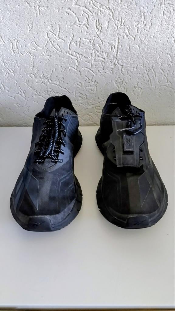 Reebok zwarte sneakers mt 42,5, Zwart, Ophalen of Verzenden, Reebok, Sneakers of Gympen