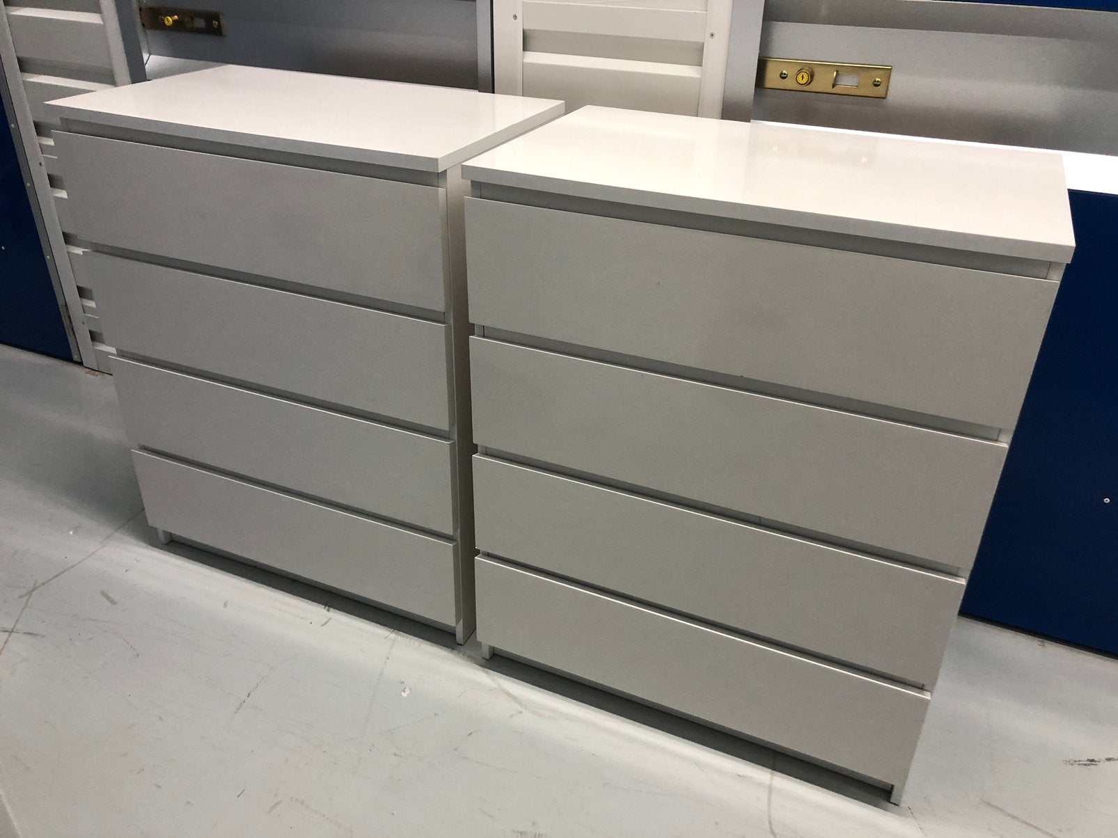 2x Malm Kleine witte ladekast kledingkast, Huis en Inrichting, Zo goed als nieuw, Minder dan 100 cm, 25 tot 50 cm, 50 tot 100 cm